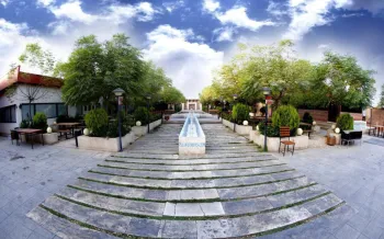 خانه رز کاشان - نمای بیرونی