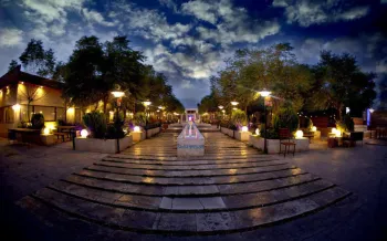 خانه رز کاشان - نمای بیرونی