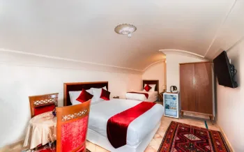 اقامتگاه سنتی عمارت ماندگار کاشان - اتاق 2 تخته (1 تخت 2 نفره)