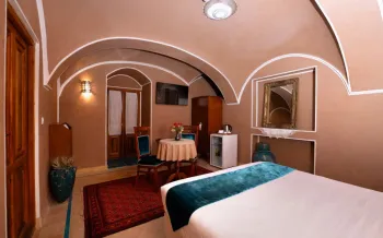 اقامتگاه سنتی عمارت ماندگار کاشان - نمای اتاق 