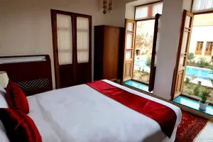 اقامتگاه سنتی عمارت ماندگار کاشان - اتاق 2 تخته (1 تخت 2 تخته)