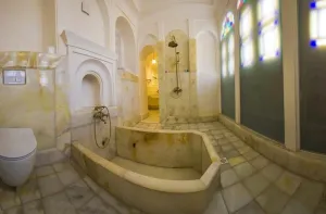 اقامتگاه سنتی خانه عامری ها کاشان - حمام 