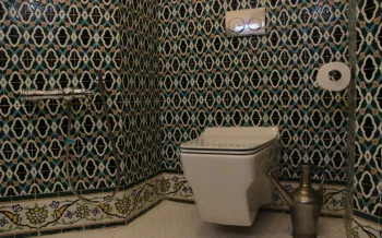 اقامتگاه سنتی عمارت بالابان کاشان - سرویس بهداشتی 