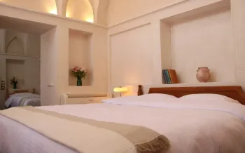 اقامتگاه سنتی عمارت بالابان کاشان - اتاق 2 تخته (1 تخت 2 نفره)