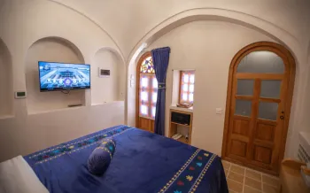 اقامتگاه سنتی عمارت آقاحسینی کاشان - اتاق 2 تخته (1 تخت 2 نفره)