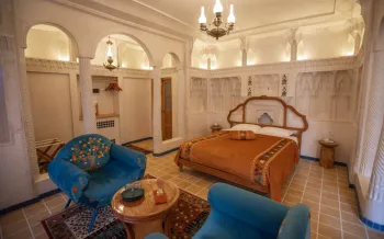 اقامتگاه سنتی عمارت آقاحسینی کاشان - اتاق 2 تخته (1 تخت 2 نفره)