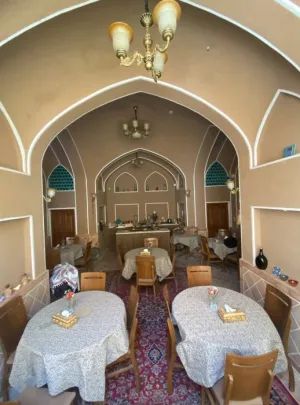 اقامتگاه سنتی سرای سهراب کاشان - رستوران