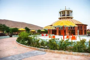 مجتمع اقامتی خورشید اردهال کاشان - نمای محوطه