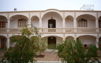 اقامتگاه سنتی عمارت محمودیه کاشان - نمای محوطه 