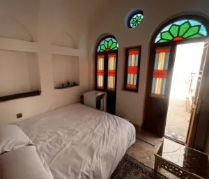 اقامتگاه سنتی شاه نشین کاشان - اتاق 2 تخته (1 تخت 2 نفره)
