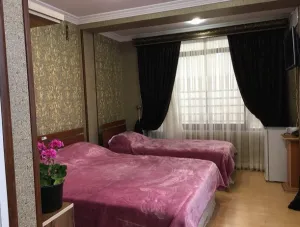هتل زیارت گرگان - اتاق 3 تخته (1 تخت 2 نفره 1 تخت 1 نفره)