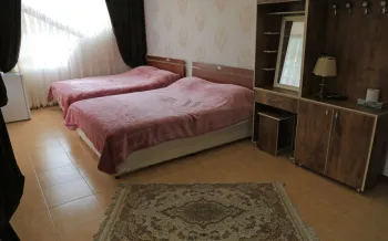 هتل زیارت گرگان - اتاق 3 تخته (1 تخت 2 نفره 1 تخت 1 نفره)