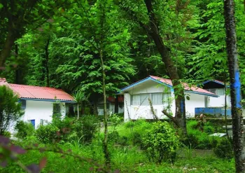 مجتمع اقامتی جهانگردی چالوس - نمای بیرونی