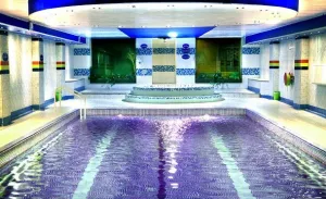 هتل کوروش چالوس - استخر 