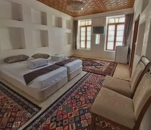 اقامتگاه سنتی عمارت بامگاه کرمانشاه - اتاق 2 تخته (2 تخت 1 نفره)