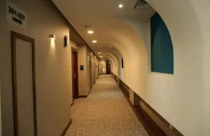 هتل امیران نیشابور - راهرو