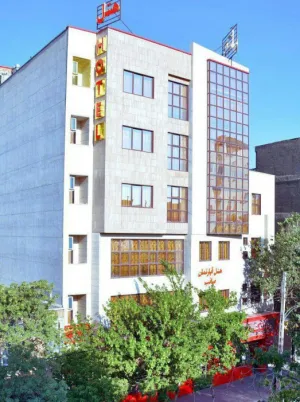 هتل آپارتمان صائب تبریز - نمای بیرونی 