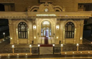 هتل گسترش تبریز - نمای بیرونی 