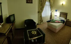 هتل بزرگ مراغه - اتاق 1 تخته ( 1 تخت 1 نفره)