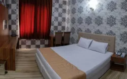 هتل تاج جلفا - اتاق 2 تخته (1 تخت 2 نفره)