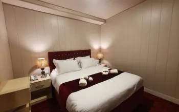 هتل دنیز بندر انزلی - اتاق 2 تخته (1 تخت 2 نفره)