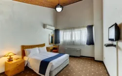 هتل سفیدکنار بندر انزلی - اتاق 2 تخته (1 تخت 2 نفره)