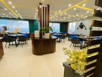 هتل ارکیده بندر انزلی - کافی شاپ