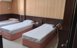 هتل نادری اهواز - اتاق 3 تخته (3 تخت 1 نفره)
