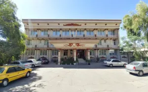 هتل اخوان کرمان - نمای بیرونی 