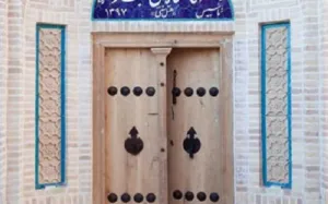 اقامتگاه سنتی شهباز کرمان - نمای بیرونی 