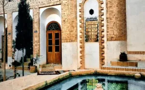اقامتگاه سنتی کلیاس کرمان - نمای محوطه 