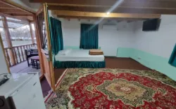 اقامتگاه بومگردی باغ ریحان لاهیجان - اتاق 2 تخته (1 تخت 2 نفره)