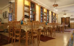 اقامتگاه بومگردی گلجان زنجان - رستوران 