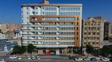 هتل یاکاموز اردبیل - نمای بیرونی