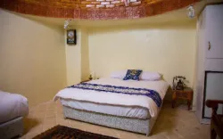 اقامتگاه سنتی ددمان زنجان - اتاق 2 تخته (1 تخت 2 نفره)