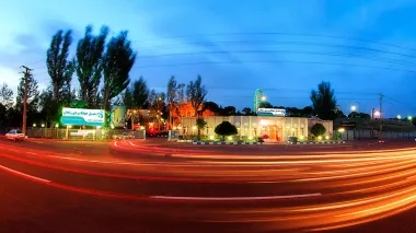 هتل جهانگردی زنجان - نمای بیرونی 