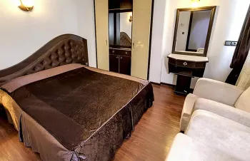 هتل کادوس بزرگ رشت - اتاق 2 تخته (1 تخت 2 نفره)