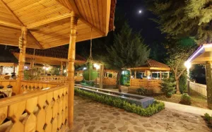 هتل کادوس بزرگ رشت - نمای محوطه 
