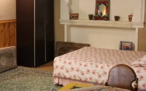 اقامتگاه بومگردی کتام رشت - نمای اتاق