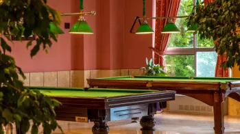 هتل بین المللی اسپیناس آستارا - سالن بیلیارد