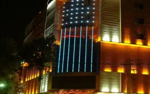 هتل رنگین کمان خرم آباد - نمای بیرونی