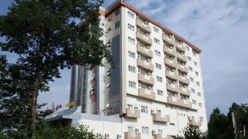 هتل عرش نوشهر - نمای بیرنی 