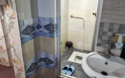 اقامتگاه بومگردی اکبربابا تالش - سرویس بهداشتی 