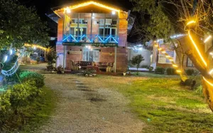 اقامتگاه بومگردی حاج حسین پرویزی تالش - نمای بیرونی