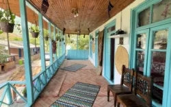 اقامتگاه بومگردی حاج حسین پرویزی تالش - نمای محوطه
