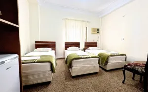 هتل آپارتمان صدرا تنکابن - اتاق 3 تخته (3 تخت 1 نفره)