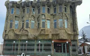 هتل آپارتمان تخت جمشید کلاردشت - نمای بیرونی 