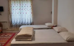 هتل آپارتمان پارسا کلاردشت - اتاق 3 تخته (1 تخت 2 نفره 1 تخت 1 نفره)