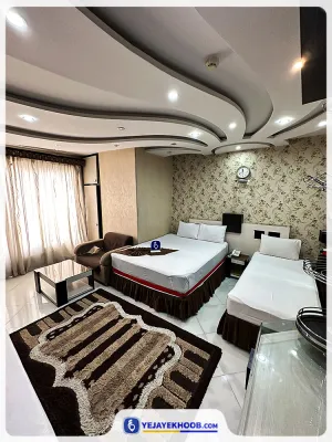 هتل اسپینو مشهد - اتاق 3 تخته (1 تخت 2 نفره و 1 تخت 1 نفره)