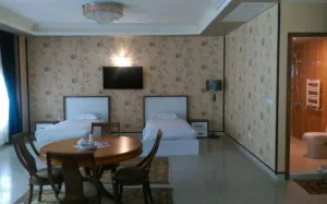 هتل بزرگ سمنان - اتاق 2 تخته (2 تخت 1 نفره)